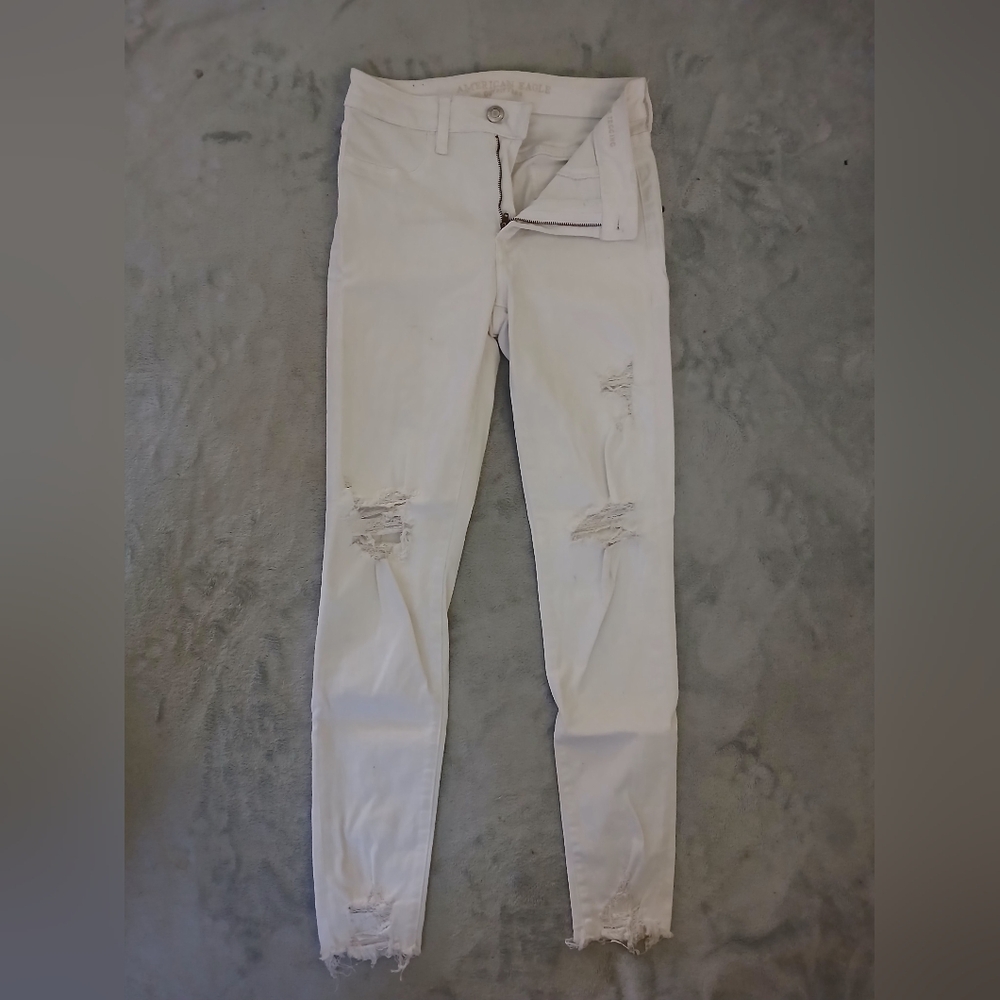 Stylish Distressed White Skinny Jeans